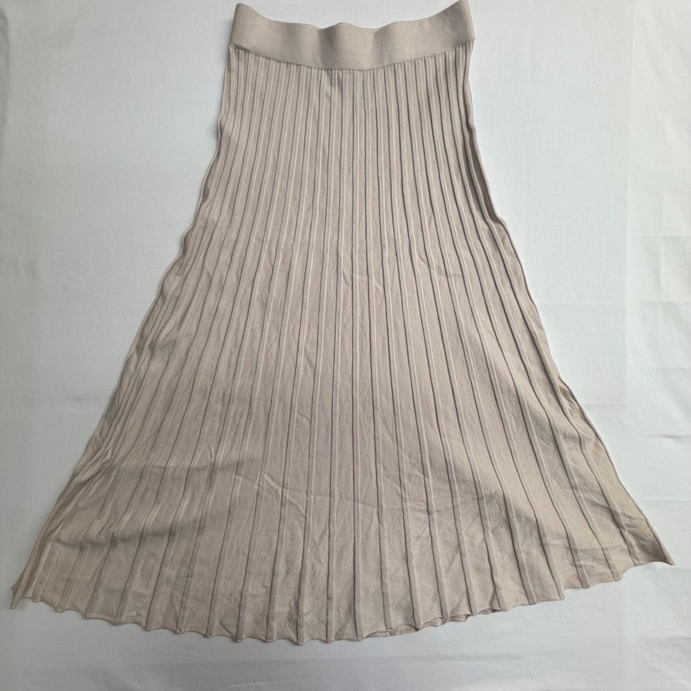 Milano Womens M Beige Ribbed Knit‎ Pleated Midi Skirt Stretch Pull On - Picture 8 of 11